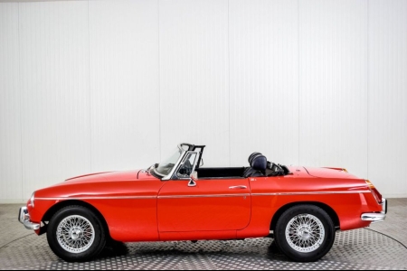 MG B MGB Roadster thumbnail 28