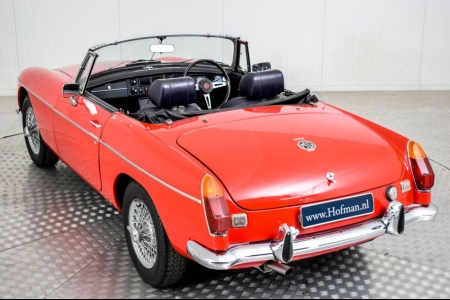 MG B MGB Roadster thumbnail 34
