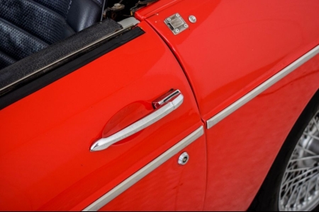 MG B MGB Roadster thumbnail 36
