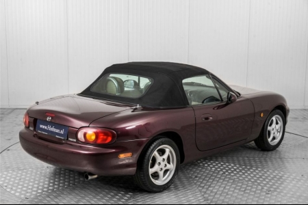 Mazda MX-5 MX-5 1.6i Miracle thumbnail 47