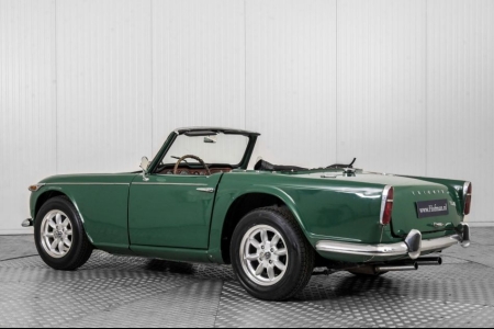 Triumph TR4  thumbnail 8