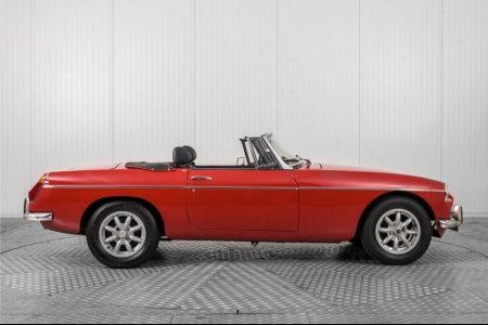 MG B MGB 1.8 Roadster thumbnail 12