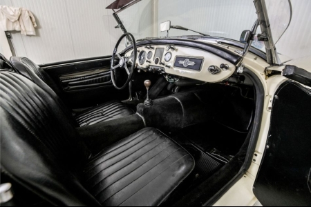 MG MGA 1600 . thumbnail 10