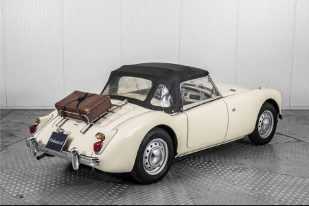 MG MGA 1600 . thumbnail 57