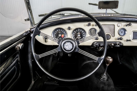 MG MGA 1600 . thumbnail 6