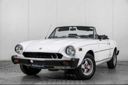 Fiat 124 Spider . thumbnail 3