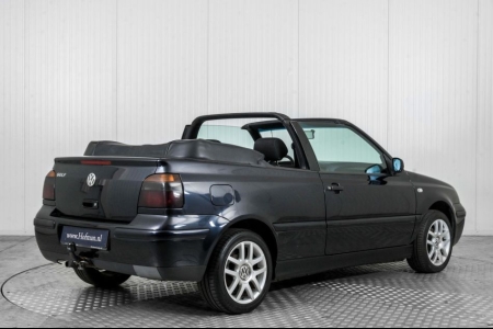 Volkswagen GOLF Cabriolet 1.8 Trendline . thumbnail 2