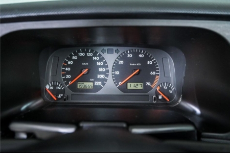 Volkswagen GOLF Cabriolet 1.8 Trendline . thumbnail 31