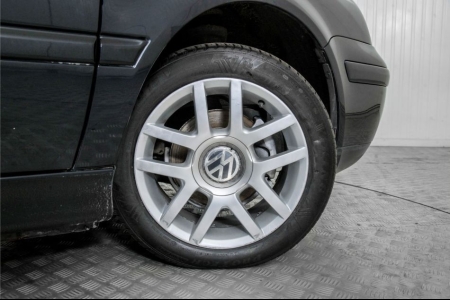 Volkswagen GOLF Cabriolet 1.8 Trendline . thumbnail 39