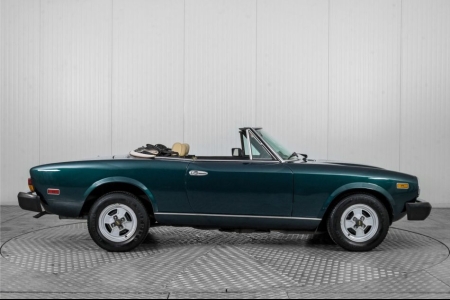 Fiat 124 Spider 2000 . thumbnail 12
