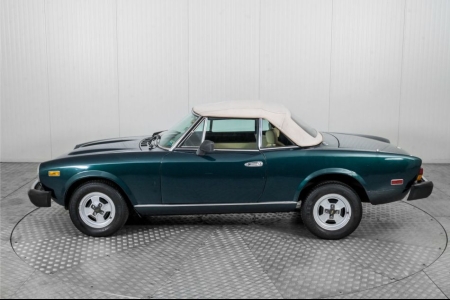 Fiat 124 Spider 2000 . thumbnail 54