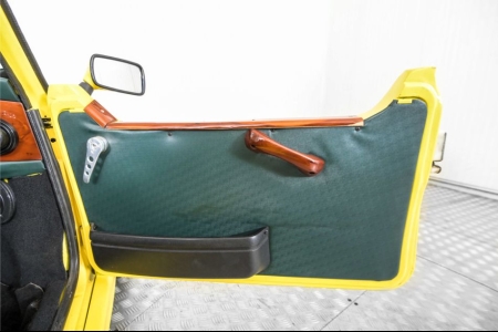 MINI Cabrio two seater . thumbnail 21