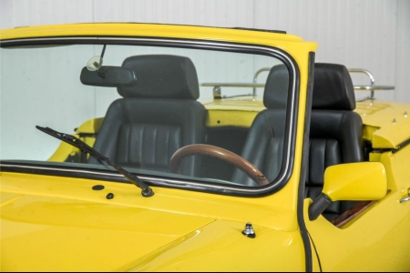 MINI Cabrio two seater . thumbnail 27