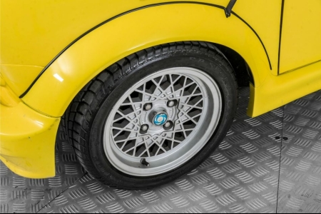 MINI Cabrio two seater . thumbnail 29