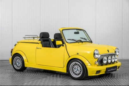 MINI Cabrio two seater . thumbnail 7