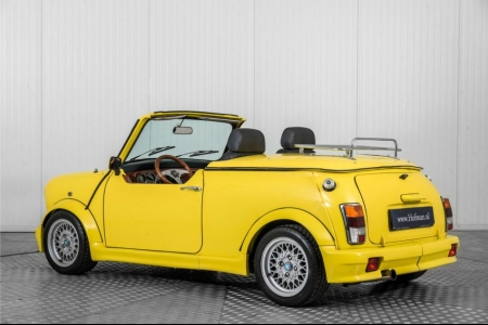 MINI Cabrio two seater . thumbnail 8