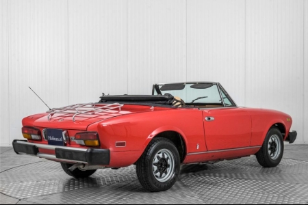 Fiat Spider . thumbnail 2