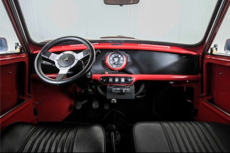 MINI VAN 1300 . thumbnail 5