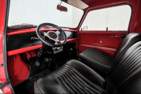MINI VAN 1300 . thumbnail 9