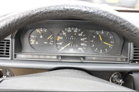 Mercedes-Benz 190D 2.5 116000km! thumbnail 5
