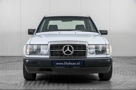 Mercedes-Benz 200-serie 200 E W124 thumbnail 17