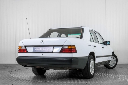 Mercedes-Benz 200-serie 200 E W124 thumbnail 43