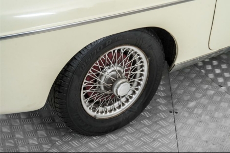 MG B 1.8 Roadster thumbnail 38