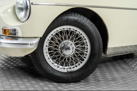 MG B 1.8 Roadster thumbnail 4