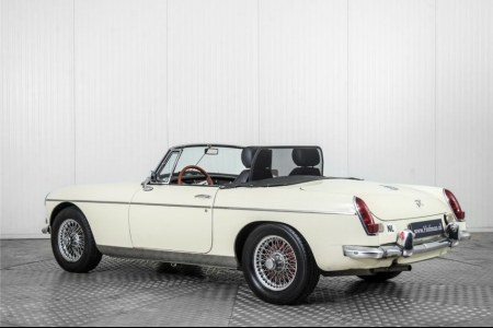 MG B 1.8 Roadster thumbnail 6