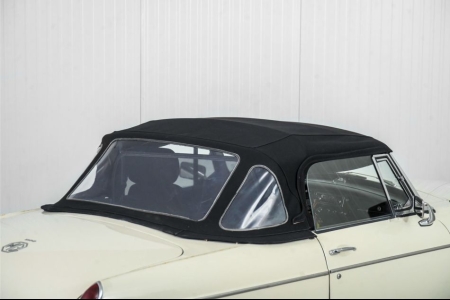 MG B 1.8 Roadster thumbnail 71
