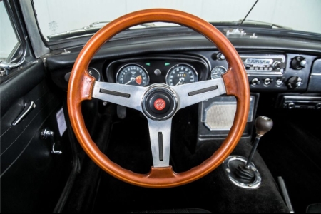 MG B 1.8 Roadster thumbnail 8
