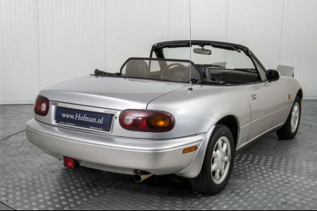 Mazda MX-5 1.6i thumbnail 26