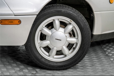 Mazda MX-5 1.6i thumbnail 4