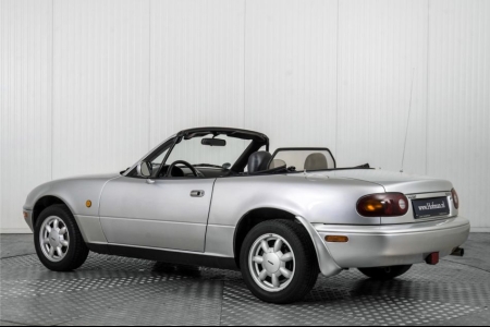 Mazda MX-5 1.6i thumbnail 6