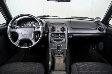 Mazda MX-5 1.6i thumbnail 7