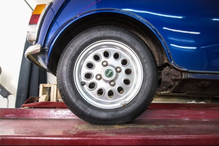 MINI 1.3 MPi Cooper maar 24489 km!  thumbnail 52