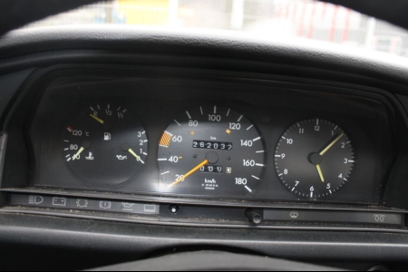 Mercedes-Benz 190D  thumbnail 6