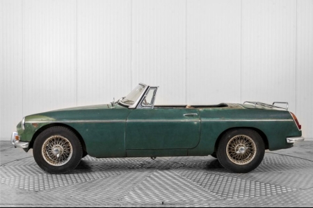 MG B 1.8 Roadster thumbnail 11