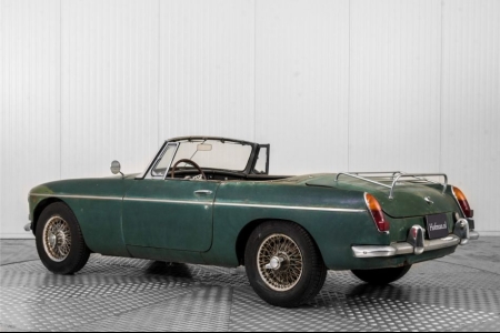MG B 1.8 Roadster thumbnail 8