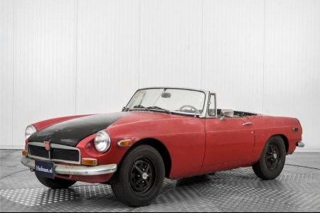 MG B  thumbnail 1