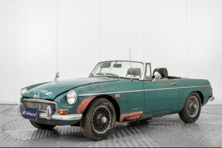 MG B  thumbnail 1