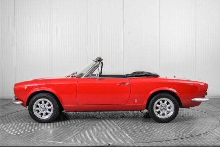 Fiat 124 Spider thumbnail 9