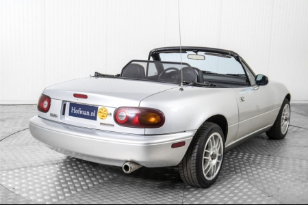 Mazda MX-5 Miata 1.6i 16V thumbnail 26