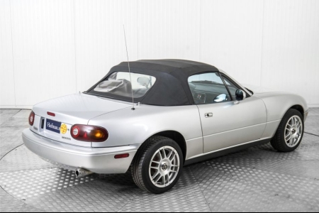 Mazda MX-5 Miata 1.6i 16V thumbnail 44