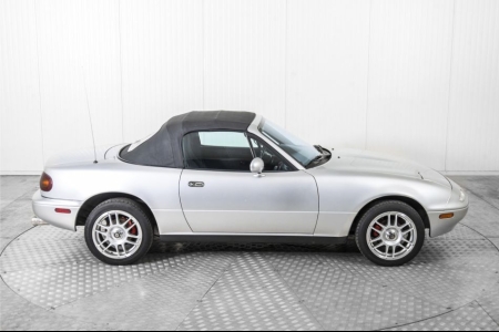 Mazda MX-5 Miata 1.6i 16V thumbnail 46
