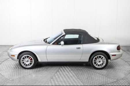 Mazda MX-5 Miata 1.6i 16V thumbnail 47