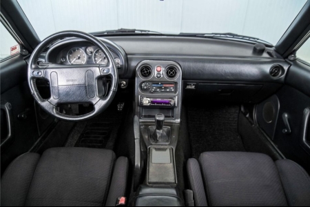 Mazda MX-5 Miata 1.6i 16V thumbnail 7