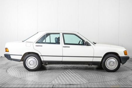 Mercedes-Benz 190D 2.0 Wegenbelastingvrij thumbnail 10