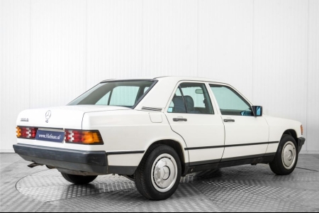 Mercedes-Benz 190D 2.0 Wegenbelastingvrij thumbnail 2