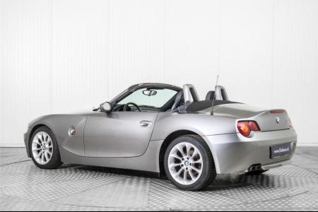 BMW Z4 Roadster 2.2i Pure thumbnail 6